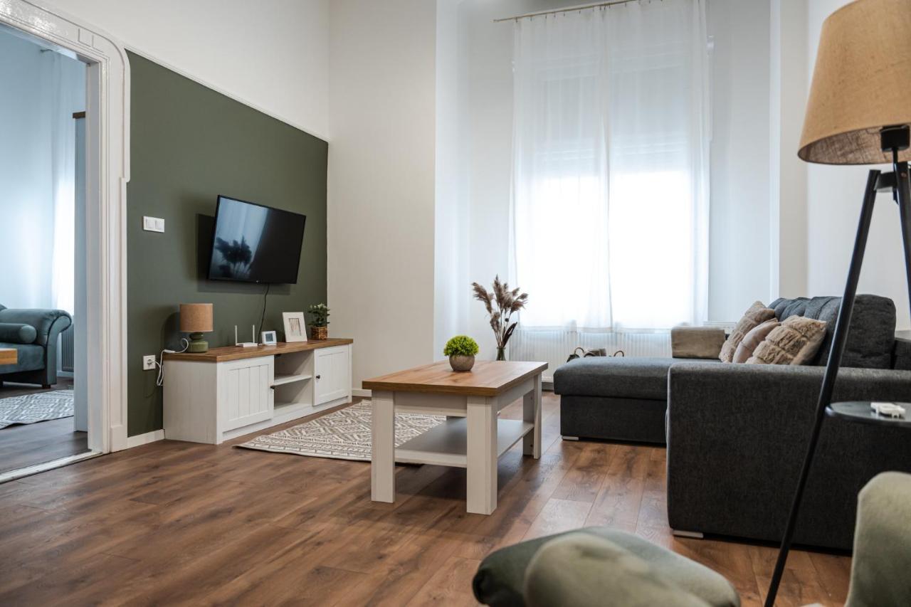 Volenter Lux Apartment Uno Baja Dış mekan fotoğraf