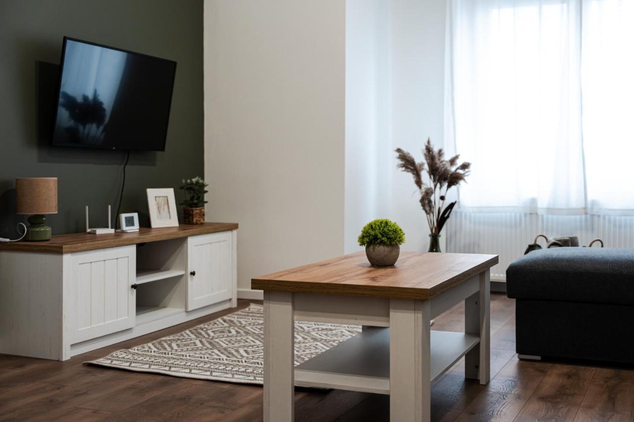 Volenter Lux Apartment Uno Baja Dış mekan fotoğraf